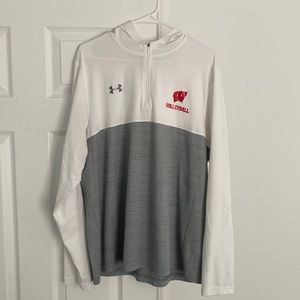 University of Wisconsin Volleyball Pullover w/ Hoodie (XL)